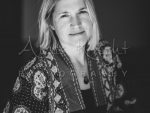 R-Lisa-0009-BW-Web